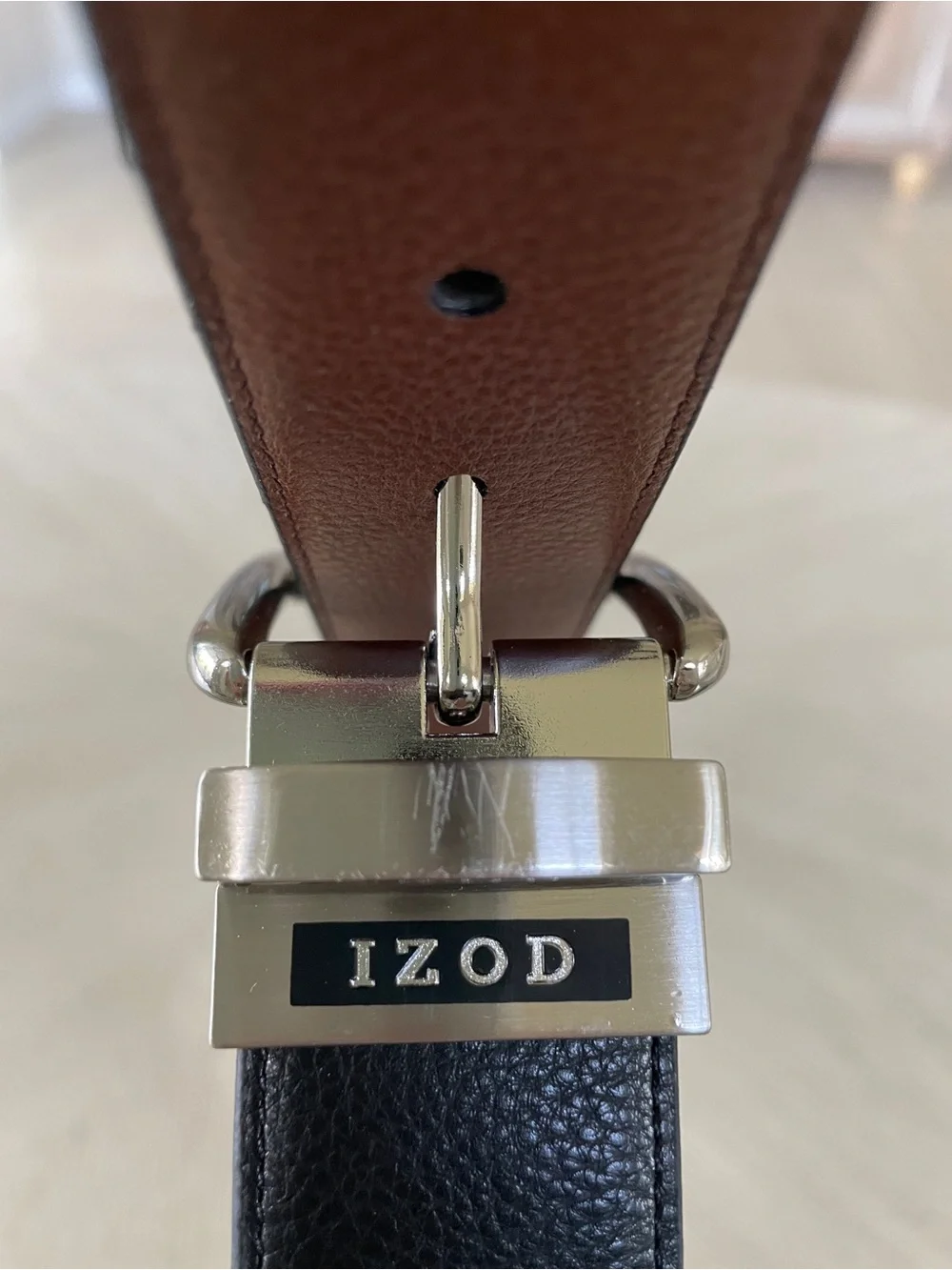 NWT Izod Black and Brown Reversible Leather Men’s Belt - Size M 34/36”